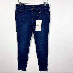 1822 Denim Butter Denim Classic Skinny Jeans 30
